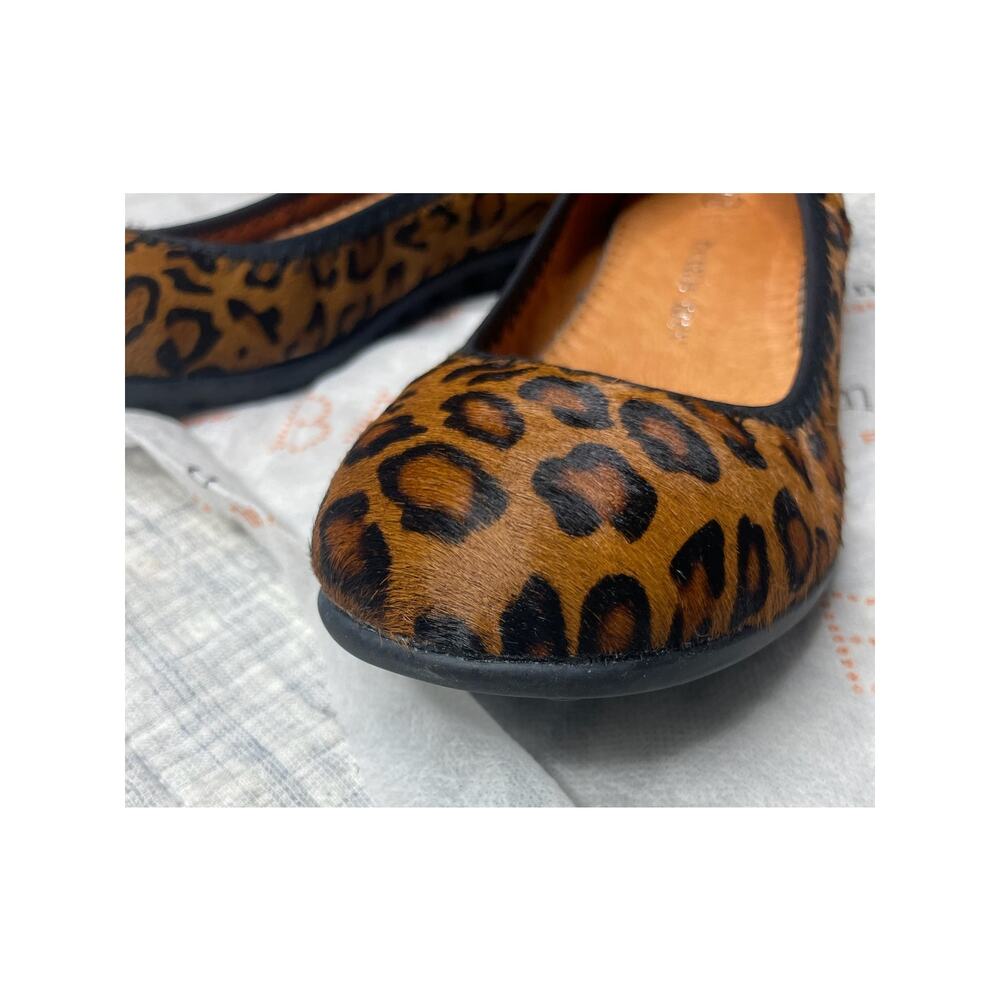 Bernie Mev Bella Me Women 7/38 Leopard Faux Hair Slip On Comfort Flats NWOB - Picture 3 of 7